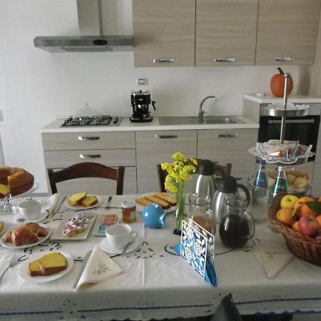 B&B And Home Restaurant La Casa Del Pescatore Sant'Anna Arresi Luaran gambar